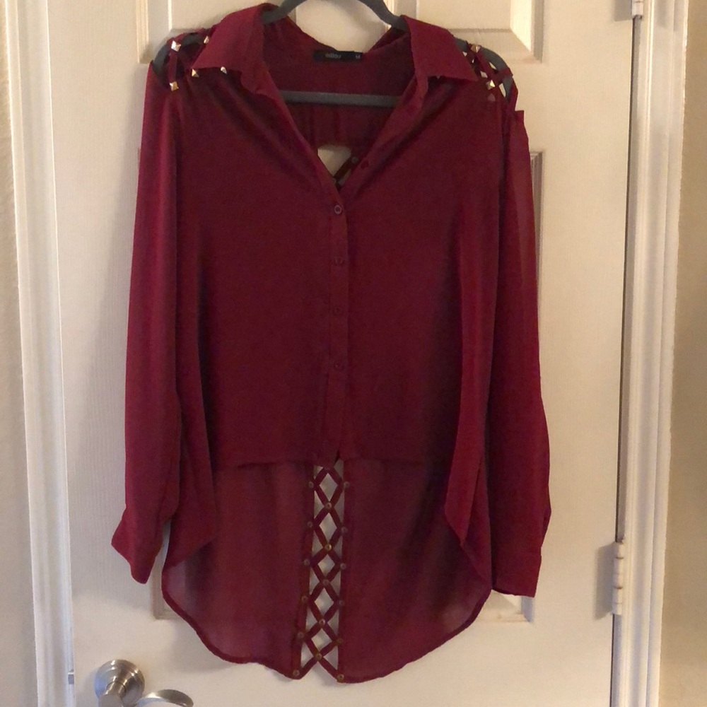 LF boutique Burgundy top